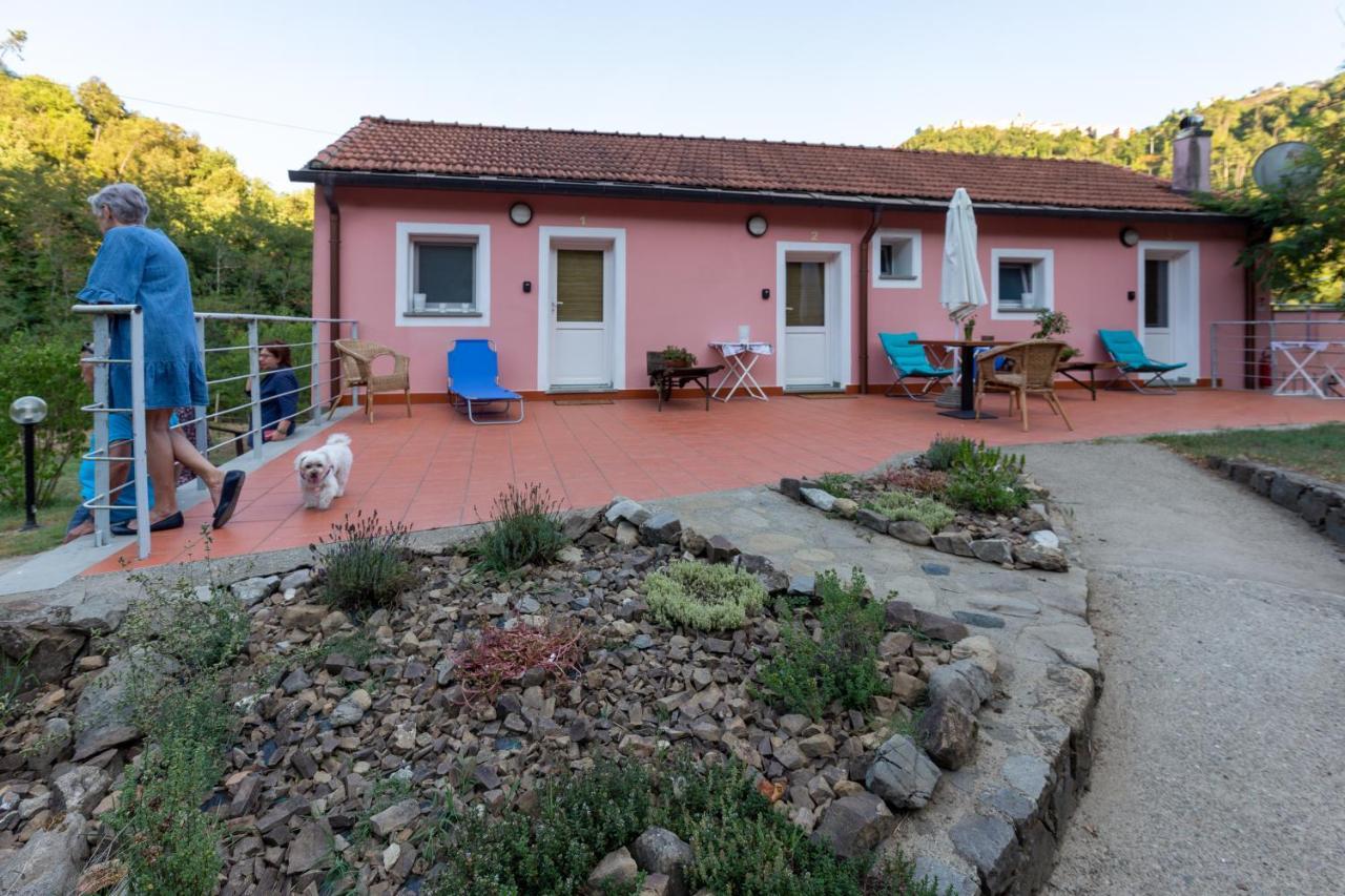 B&B La Casina Rosa La Spezia Valeriano Lunense Экстерьер фото
