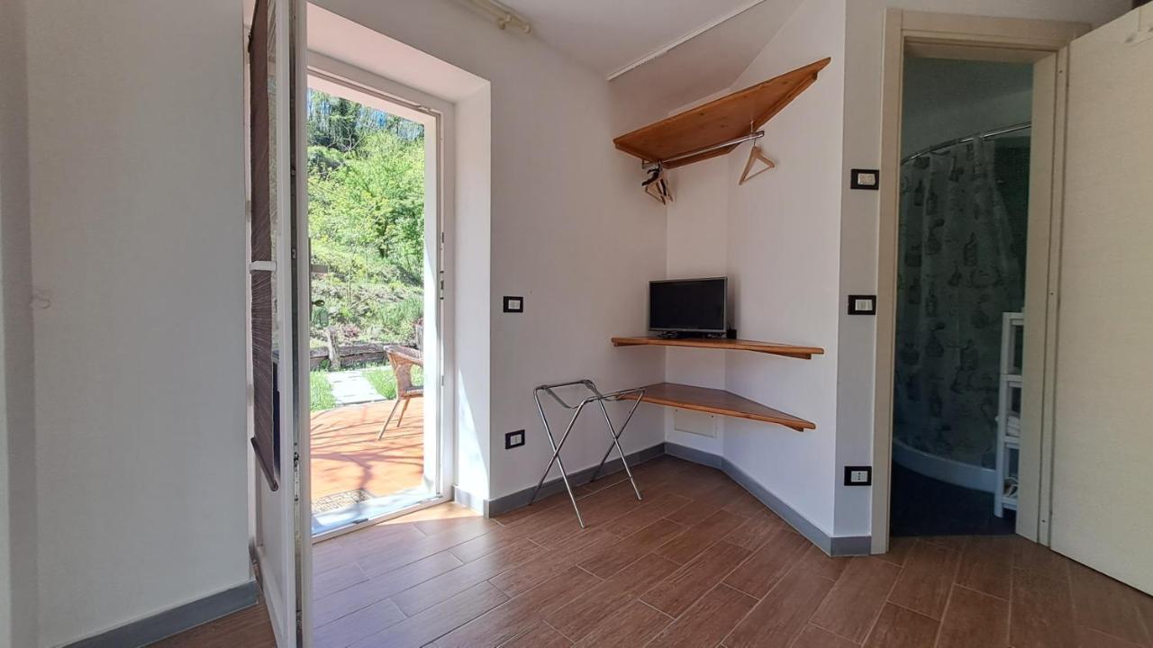 B&B La Casina Rosa La Spezia Valeriano Lunense Экстерьер фото